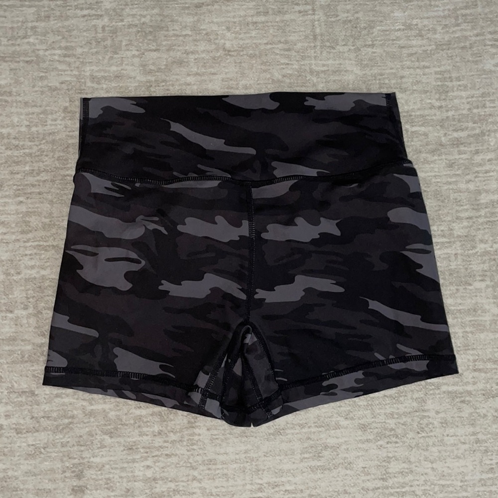 Til You Collapse scrunch shorts